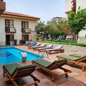 Sezgin Hotel Kuşadası